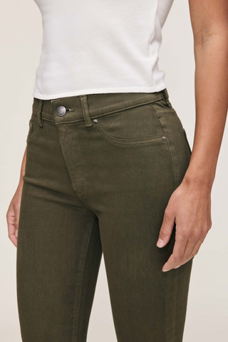 Mara Straight Jean, Trellis