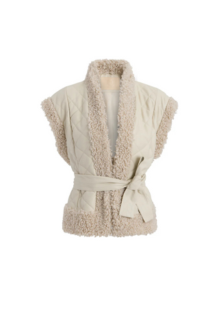 Beatrice Vest, Polar