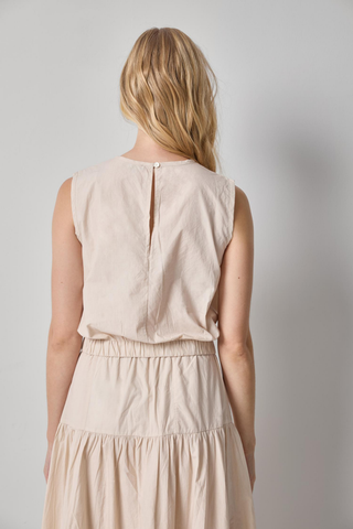 Lilla P sleeveless bamboo poplin top with gathered neckline and elastic waist blouson fit