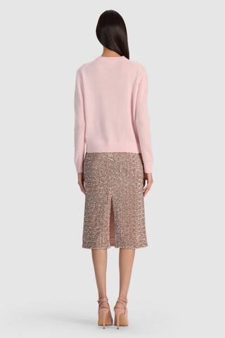 Alice + Olivia Scottie Relaxed Crewneck Pullover in Blush featuring soft pink cashmere, a classic crew neckline, long sleeves, and a relaxed silhouette.