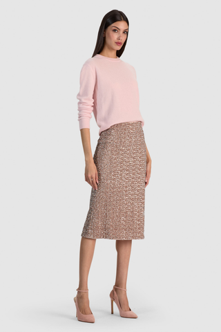 Alice + Olivia Scottie Relaxed Crewneck Pullover in Blush featuring soft pink cashmere, a classic crew neckline, long sleeves, and a relaxed silhouette.