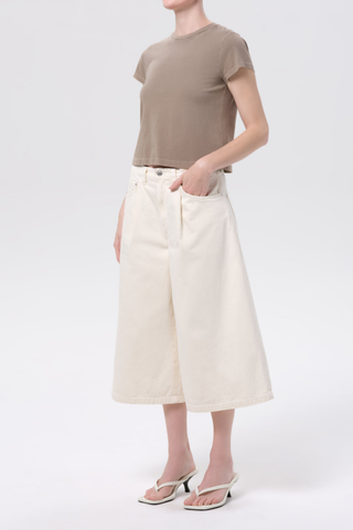 AGOLDE Adine organic cotton fitted tee in Trail.