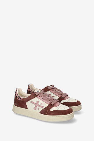 Premiata Quinn-D 8645 Sneaker in pink, white and burgundy with mixed leather panels and a rubber sole.