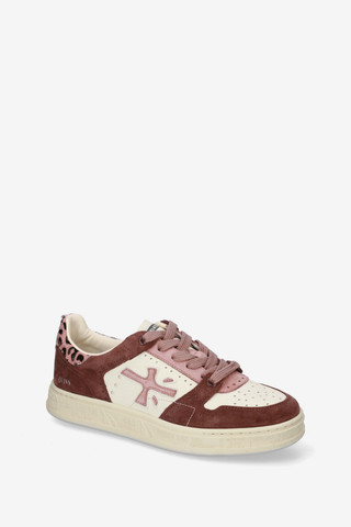 Premiata Quinn-D 8645 Sneaker in pink, white and burgundy with mixed leather panels and a rubber sole.