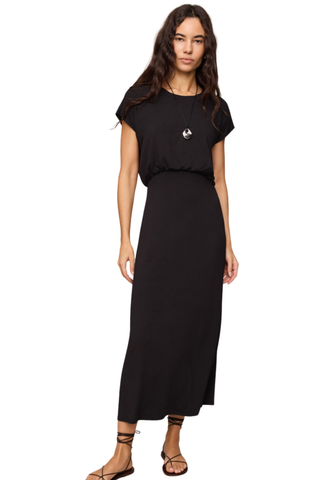 Black short-sleeve midi dress with a crew neckline and blouson waist.