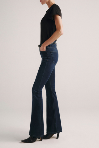 DL1961 Bridget Boot 33' Jean in Dark Indigo featuring a high-rise bootcut silhouette, deep indigo wash, and long 33-inch inseam.