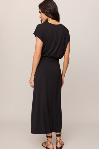 Black short-sleeve midi dress with a crew neckline and blouson waist.