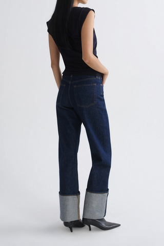 AGOLDE Big Cuff Jean in Rinse with oversized cuffed hem.