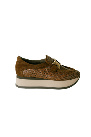 Softwaves Carina Raffia Sneaker in Fondente featuring a woven raffia upper and lightweight sneaker silhouette.