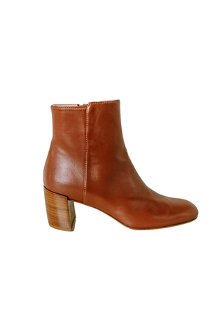 Lynn Bootie, Saddle