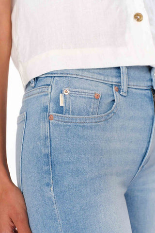 Mara Straight Jean, Atlantic