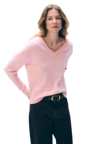 White + Warren Cashmere V Neck Sweater in Rose Petal pink featuring a relaxed fit, flattering V-neckline, long sleeves, and classic ribbed trim.