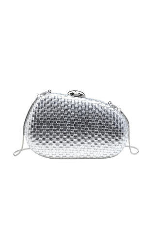 Urban Expressions King Evening Bag in Silver featuring a woven metallic oval silhouette, polished top clasp, and slender chain strap.