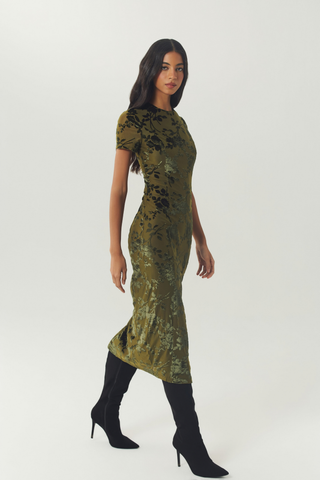 Hutch Rumy Dress in Olive featuring a fitted midi silhouette, short sleeves, an allover olive print, and side slit.
