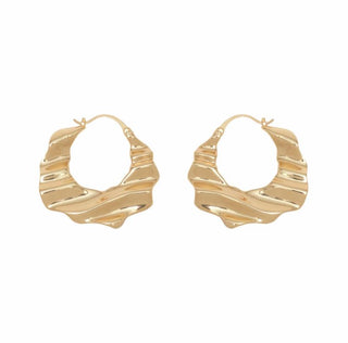Nahla Hoops, Gold
