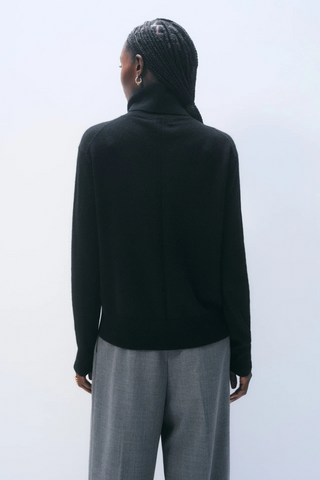 Cashmere Easy Turtleneck, Black