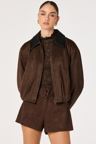 ASTR Raevin Jacket in Espresso featuring a relaxed brown silhouette, collared neckline, long sleeves, and front zip closure.