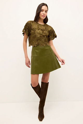 Pelumi Top, Clover