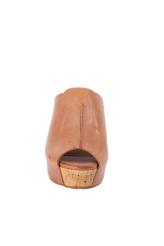 Gamma Wedge, Camel