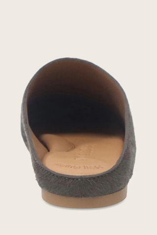 Wanda Mule, Walnut